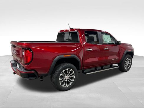 New 2026 GMC Canyon Denali AWD/4WD image 9