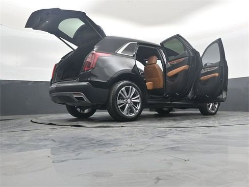 Used 2025 Cadillac XT5 Premium Luxury image 52