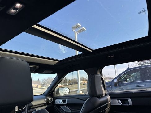 Used 2020 Ford Explorer ST w/ ST Street Pack image 22