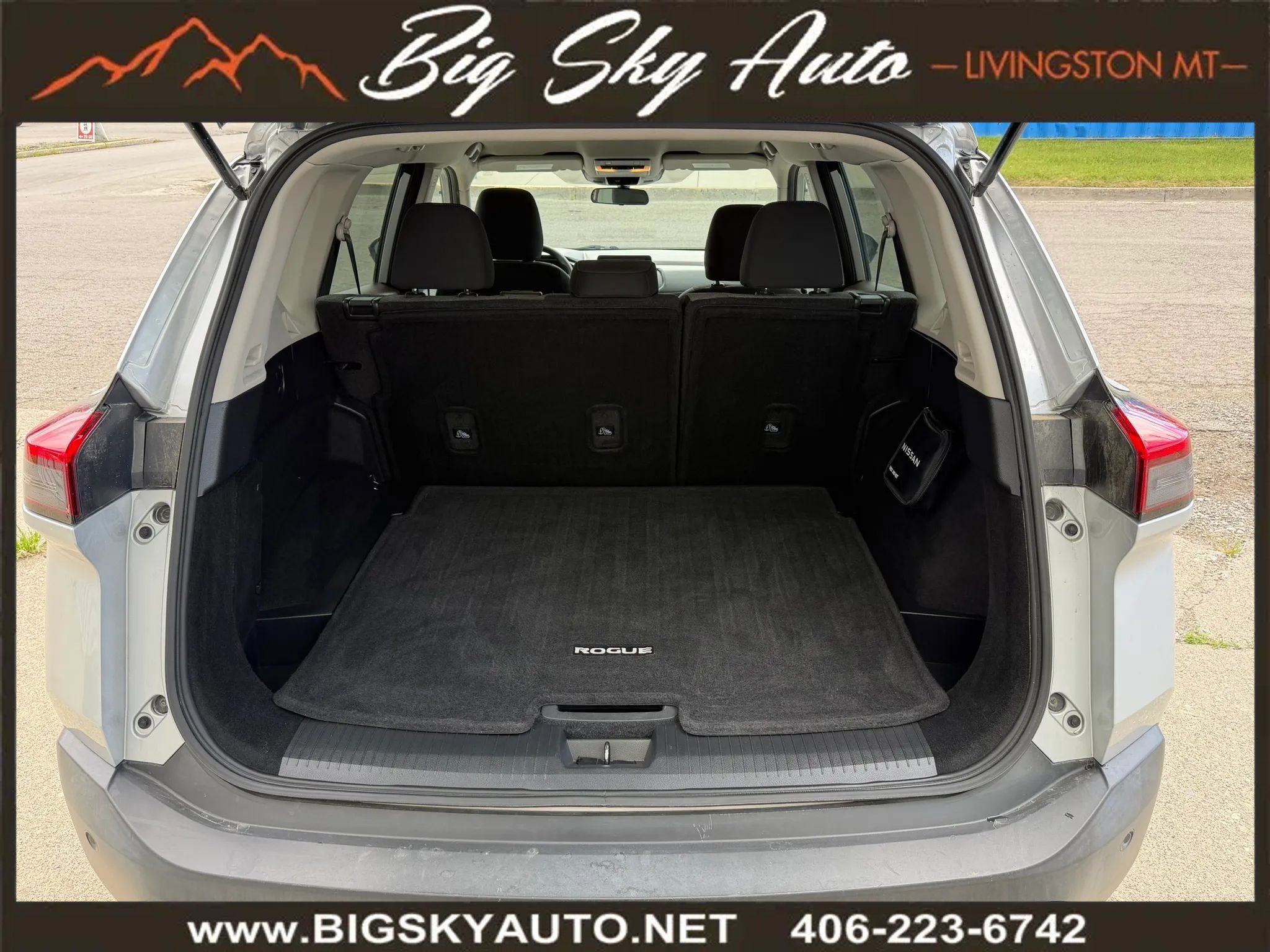 Used 2022 Nissan Rogue SV AWD/4WD image 22