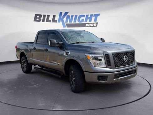 Used 2019 Nissan Titan PRO-4X AWD/4WD image 7
