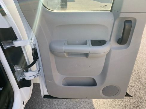 Used 2013 Chevrolet Silverado 3500 W/T RWD image 22