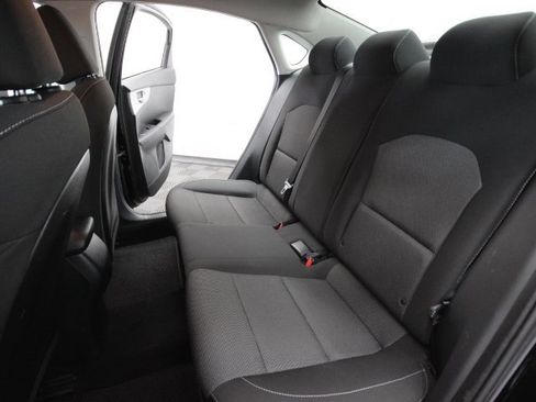 Used 2023 Kia Forte LXS w/ LXS Technology Package image 20