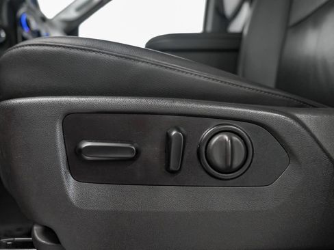 Used 2021 Chevrolet Silverado 1500 LT Trail Boss w/ Convenience Package II AWD/4WD image 31