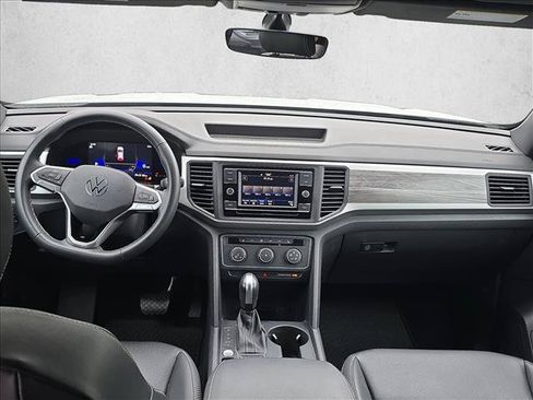 Used 2023 Volkswagen Atlas Cross Sport SE FWD image 21