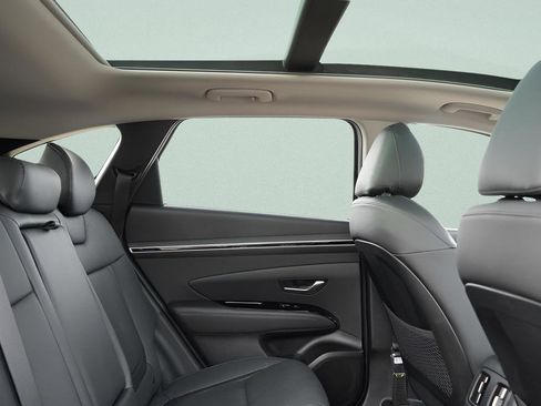 Certified 2024 Hyundai Tucson Limited AWD/4WD image 16