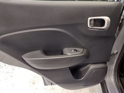Certified 2023 Hyundai Venue SE FWD image 20