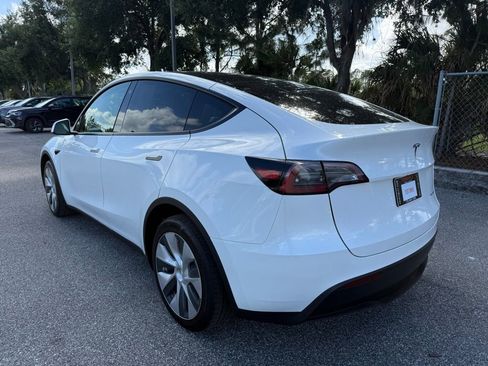 Used 2023 Tesla Model Y Long Range image 14