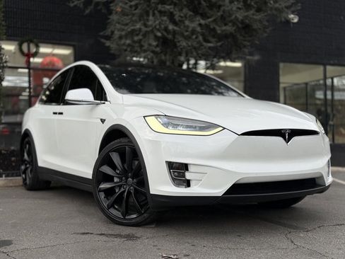 Used 2020 Tesla Model X Long Range image 8
