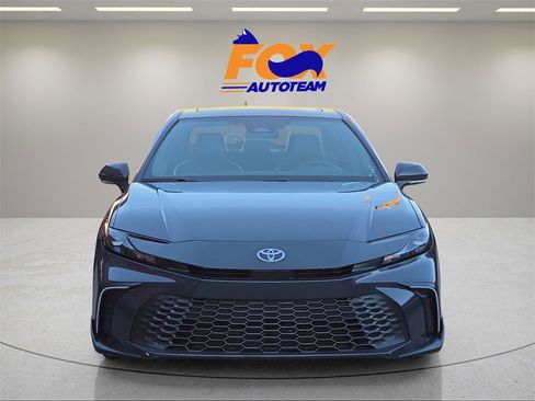 New 2026 Toyota Camry SE image 8