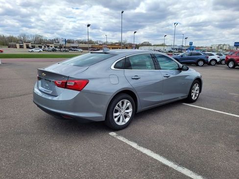 Used 2024 Chevrolet Malibu LT FWD image 4