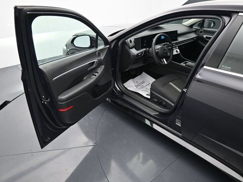 Used 2024 Hyundai Sonata SEL FWD image 17