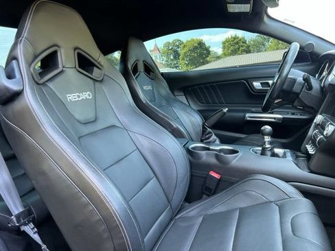 Used 2018 Ford Mustang GT Premium RWD image 15