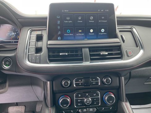 Used 2023 Chevrolet Suburban RST w/ Sport Performance Package image 21