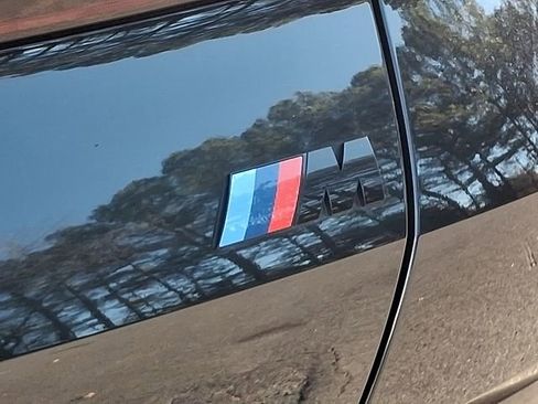 Used 2022 BMW X6 M50i w/ Executive Package image 39