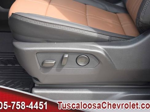 New 2026 Chevrolet Silverado 2500 High Country w/ High Country Premium Package AWD/4WD image 17