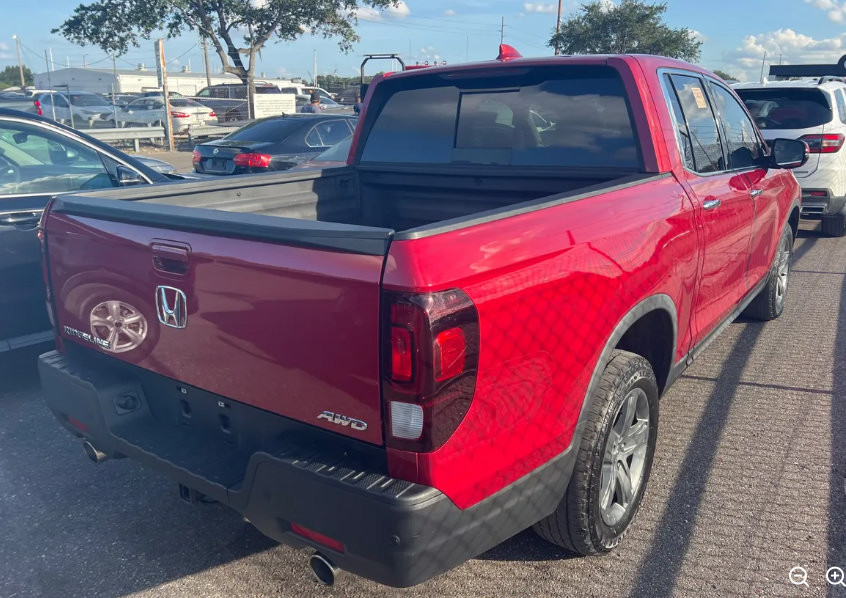 Used 2023 Honda Ridgeline RTL-E image 3