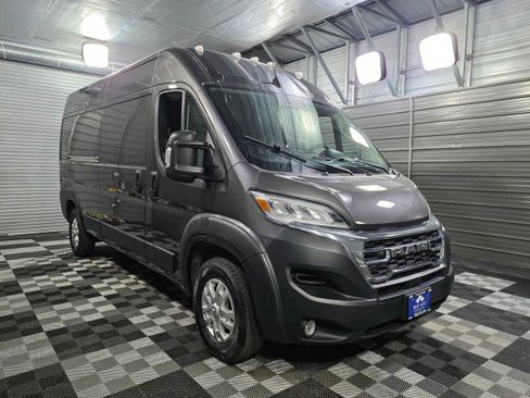 Used 2024 RAM ProMaster 2500 w/ Quick Order Package 22G SLT image 4