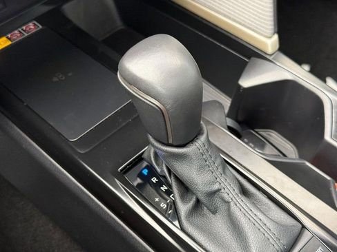 Used 2025 Toyota Camry SE w/ Convenience Package FWD image 26