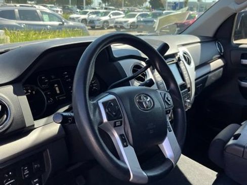 Used 2018 Toyota Tundra SR5 RWD image 13