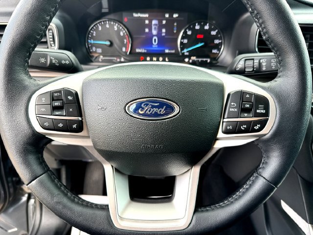 Certified 2023 Ford Explorer Limited w/ Limited Technology Package RWD image 12
