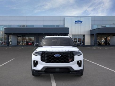 New 2025 Ford Explorer ST image 6