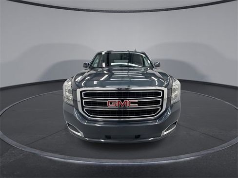 Used 2019 GMC Yukon XL SLT w/ HD Trailering Package image 3