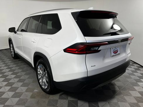 Certified 2025 Toyota Grand Highlander AWD image 7