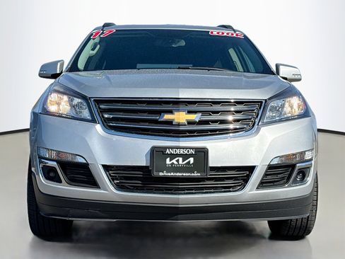 Used 2017 Chevrolet Traverse LT w/ Style and Technology Package image 17