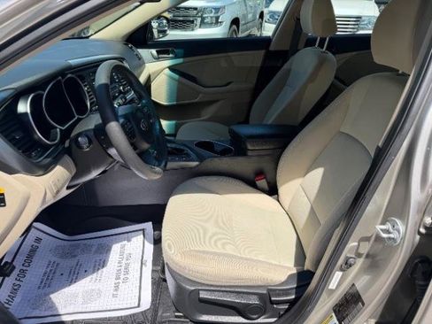 Used 2015 Kia Optima LX FWD image 13