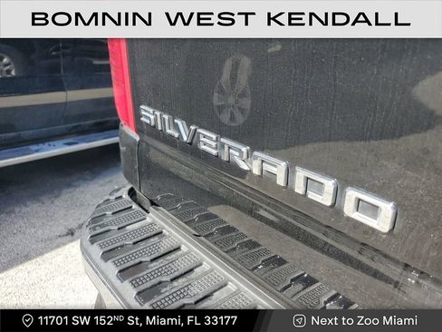 Used 2024 Chevrolet Silverado 2500 LT w/ Convenience Package image 10