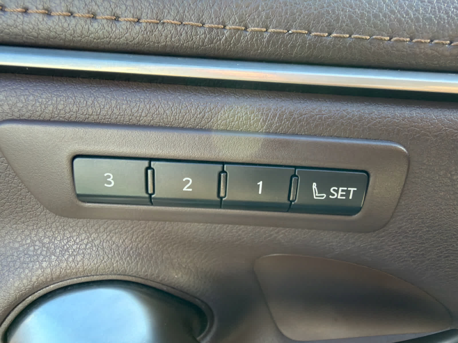 Used 2020 Lexus ES 350 w/ Premium Package FWD image 16