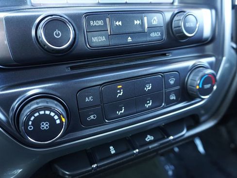 Used 2018 Chevrolet Silverado 1500 LT AWD/4WD image 18