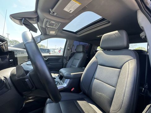 Used 2023 Chevrolet Silverado 1500 LT Trail Boss w/ LT Trail Boss Premium Package image 28