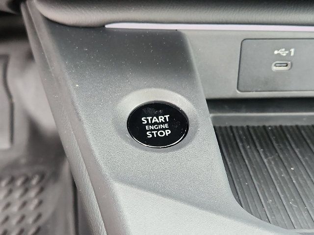 Used 2026 Nissan Sentra SR w/ SR Premium Package FWD image 24