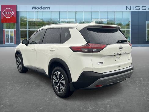 Certified 2023 Nissan Rogue SV w/ SV Premium B Package image 7