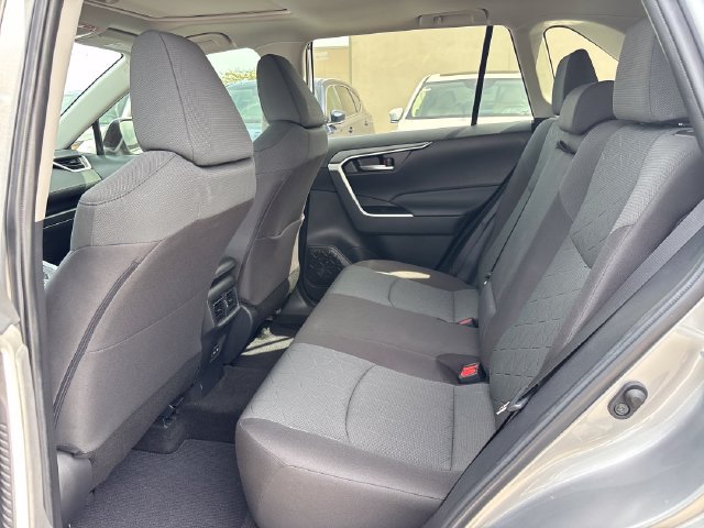 Used 2023 Toyota RAV4 XLE w/ Convenience Package FWD image 18