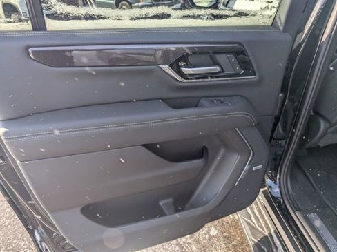 New 2026 GMC Yukon XL Elevation w/ Elevation Premium Package image 11