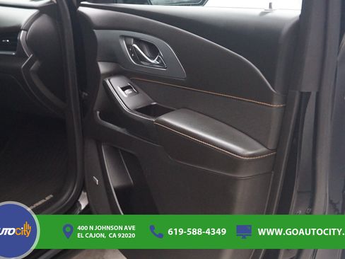 Used 2020 Chevrolet Traverse Premier w/ Redline Edition FWD image 17
