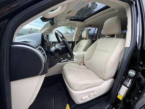 Certified 2023 Lexus GX 460 Premium w/ Premium Plus Package AWD/4WD image 22