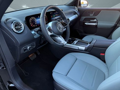 New 2026 Mercedes-Benz GLB 250 image 3