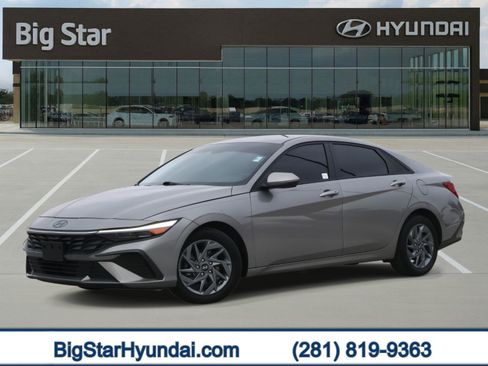 Certified 2024 Hyundai Elantra SEL image 1