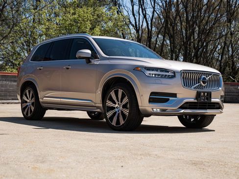 Used 2023 Volvo XC90 B6 Ultimate w/ Protection Package Premier AWD/4WD image 7