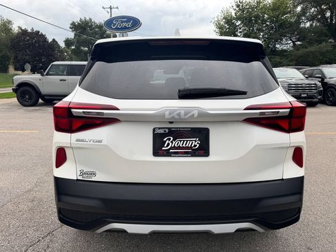 Used 2023 Kia Seltos LX AWD/4WD image 6