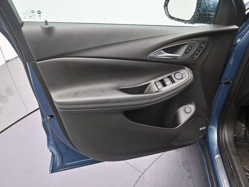 Used 2024 Buick Encore GX Avenir w/ Avenir Convenience Package FWD image 16