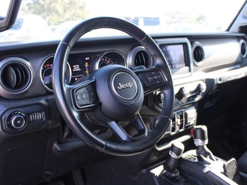 Used 2022 Jeep Wrangler Unlimited Sport AWD/4WD image 26