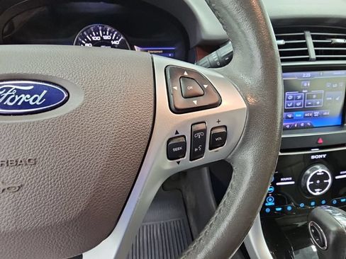 Used 2013 Ford Edge Limited w/ Driver Entry Pkg FWD image 27