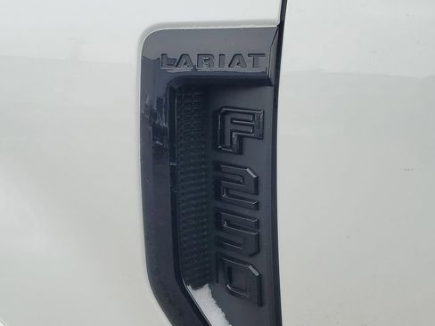 Used 2022 Ford F250 Lariat w/ Tremor Off-Road Package image 36