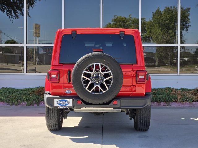 Used 2026 Jeep Wrangler Unlimited Sahara AWD/4WD image 6