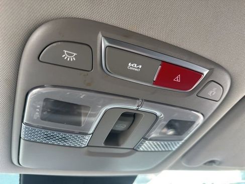 Used 2024 Kia Telluride S w/ S Sunroof Package AWD/4WD image 11